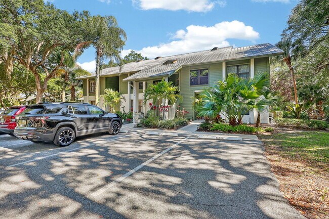 Building Photo - 5230 SE Seascape Way