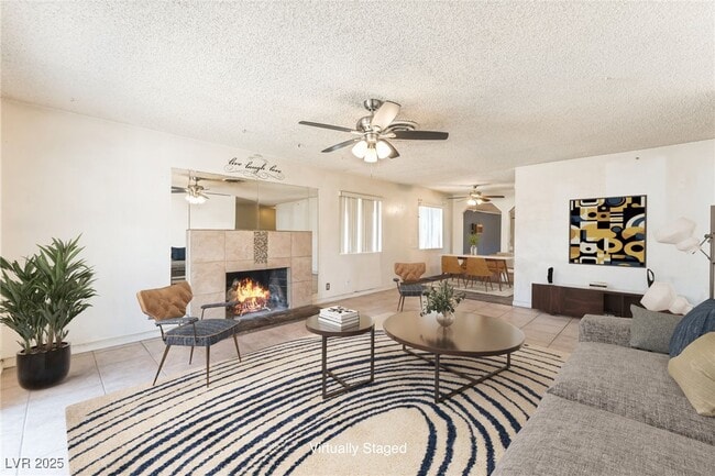 Building Photo - 5809 Pebble Beach Blvd