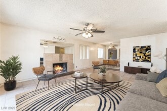 Building Photo - 5809 Pebble Beach Blvd