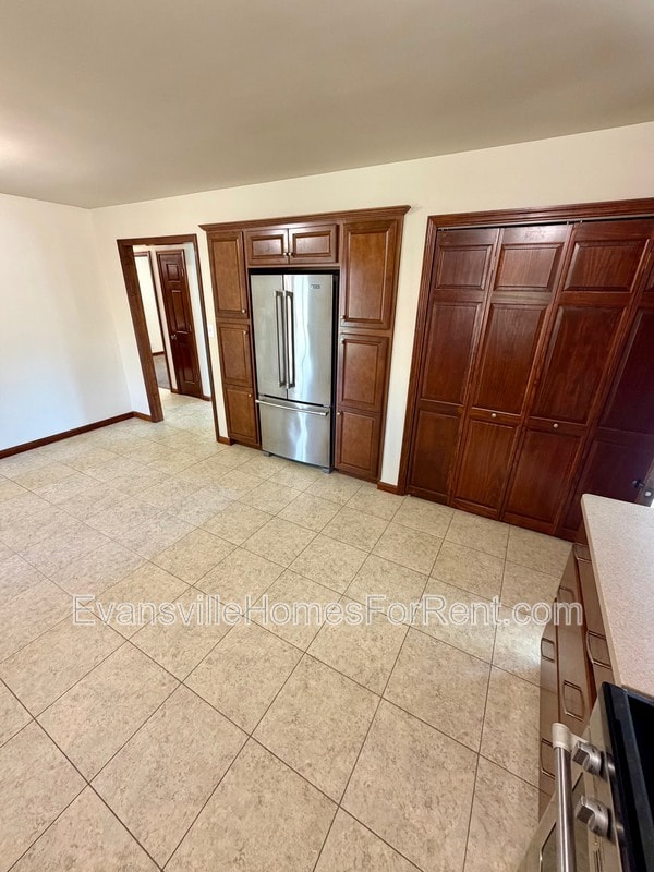 Building Photo - 1724 N Colony Dr