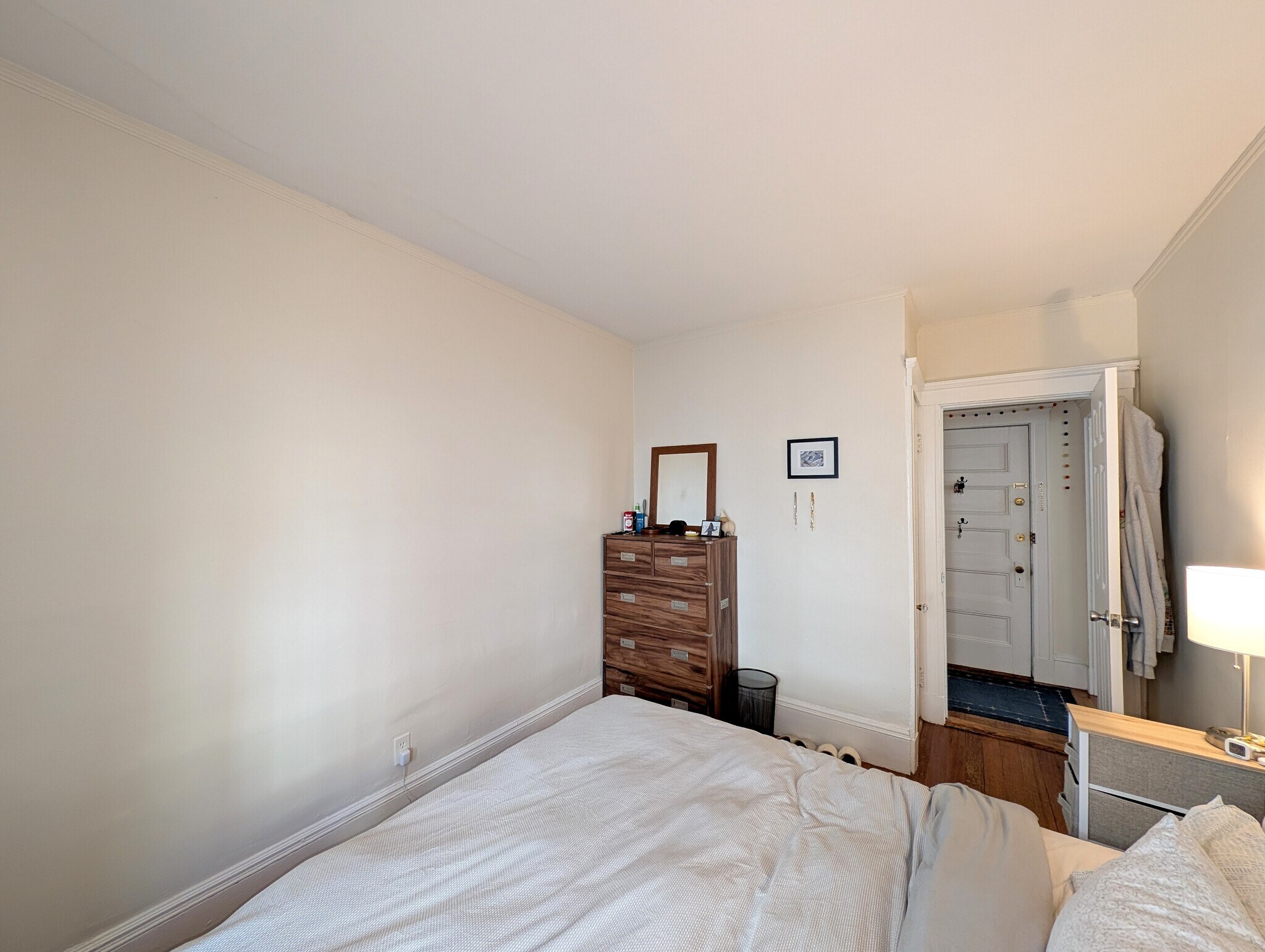 Building Photo - 14 Sanborn Ave