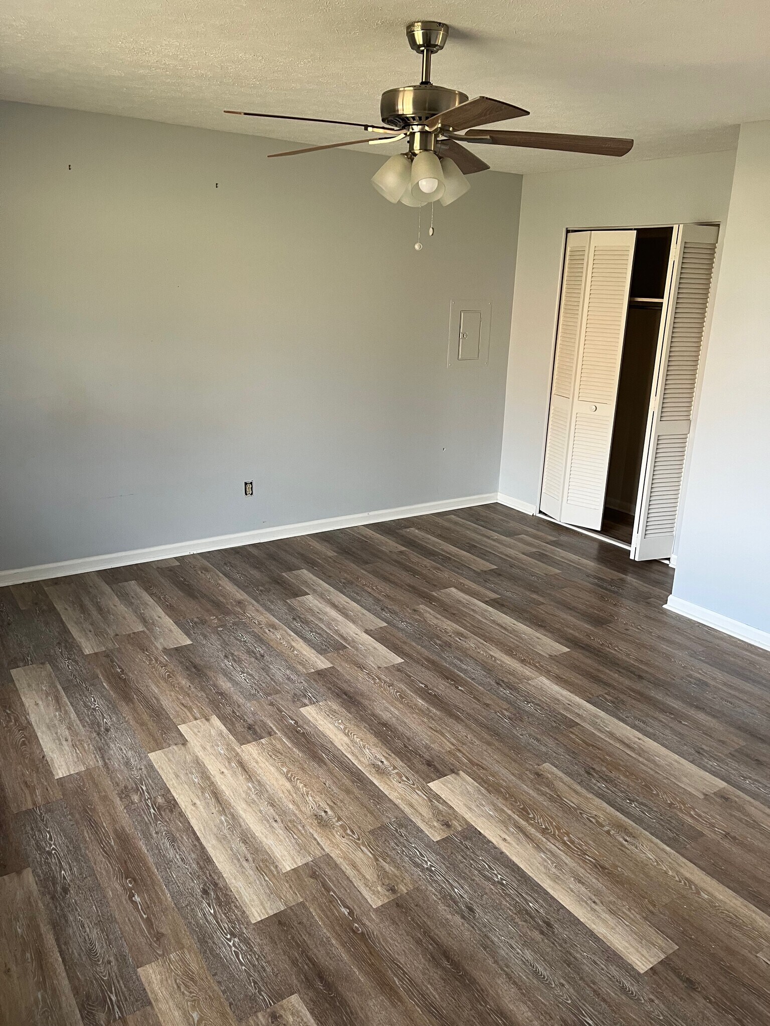 Building Photo - 1012 Windview Pl