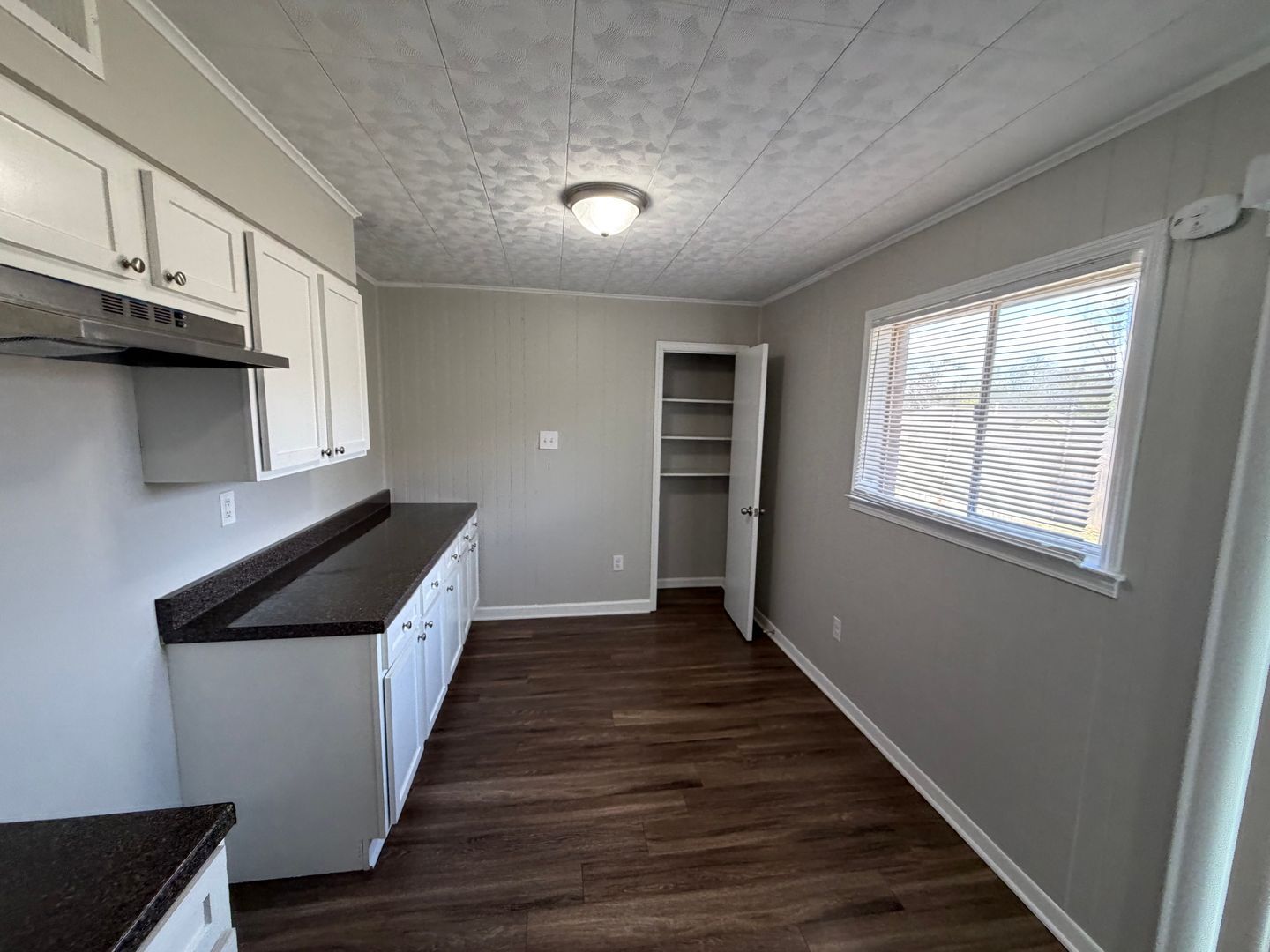 Building Photo - Welcome to your new home in Southaven, MS!