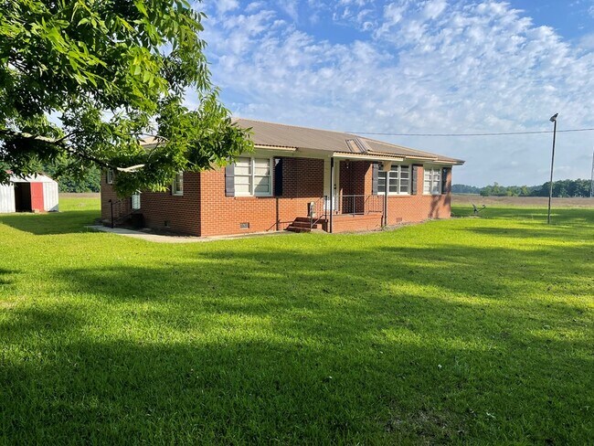 Building Photo - 266 Presley Suber Rd