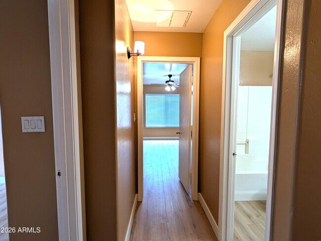 Building Photo - 13216 W Mauna Loa Ln