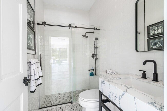 Building Photo - 11839 Maidstone Dr