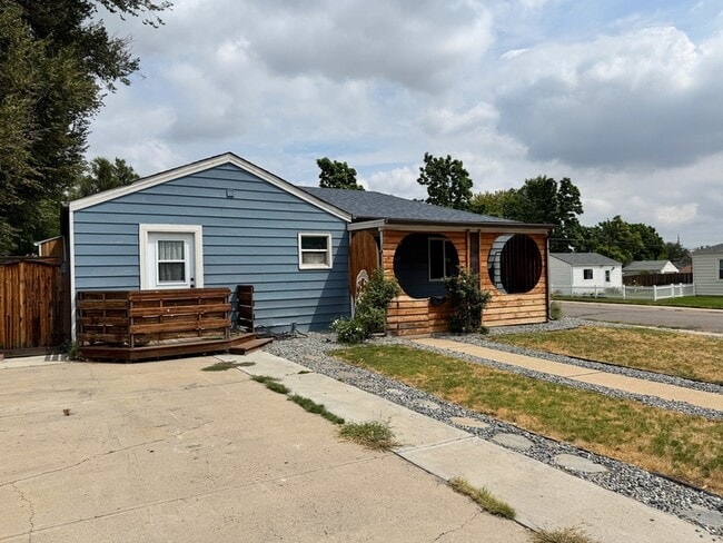 Building Photo - 1825 W Dixie Pl