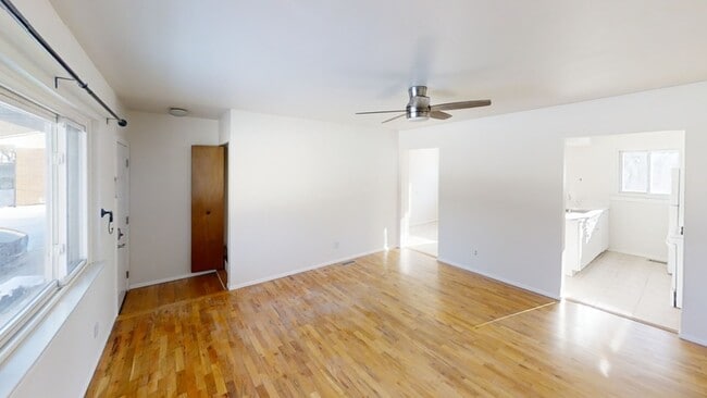 Building Photo - 308 Skydale Dr