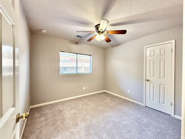 Building Photo - 1803 Moston Dr