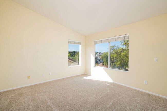 Building Photo - 3829 Via Del Rancho