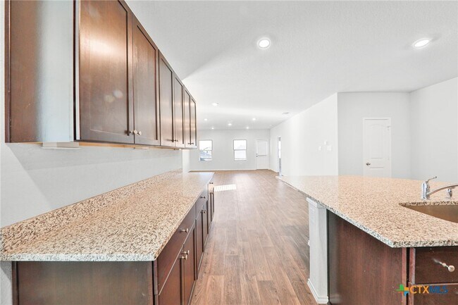 Building Photo - 813 Indigo Wy