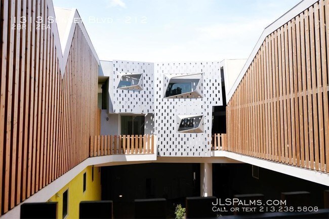 Building Photo - 1313 Sunset Blvd