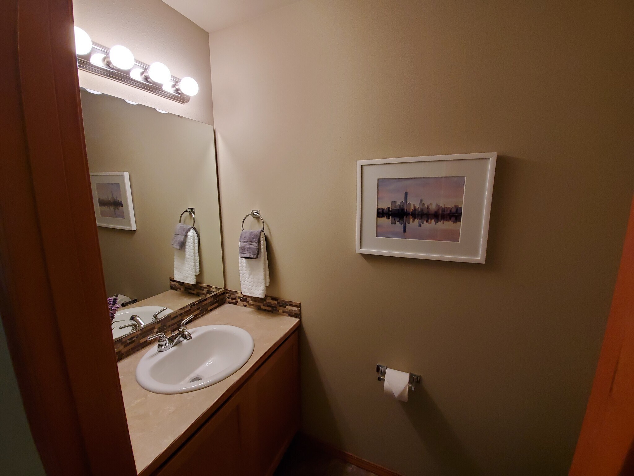 Building Photo - 176 N Township St