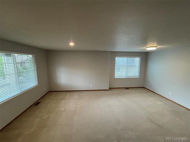 Building Photo - 2284 Dogwood Cir