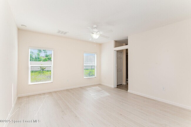 Building Photo - 1695 Litchfield Dr