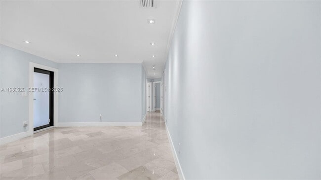 Building Photo - 2900 SW 92nd Ave