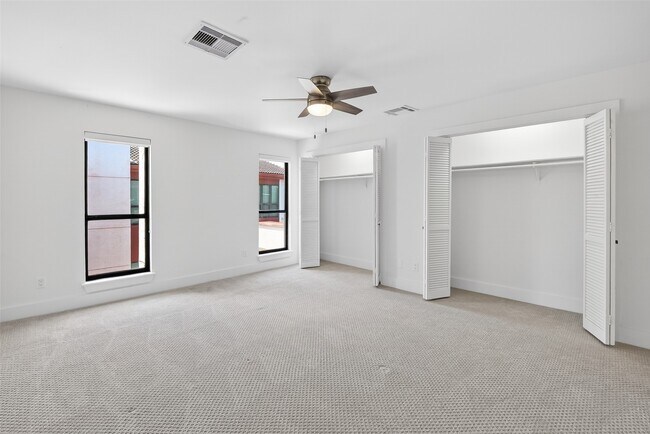 Building Photo - 1535 Potomac Dr