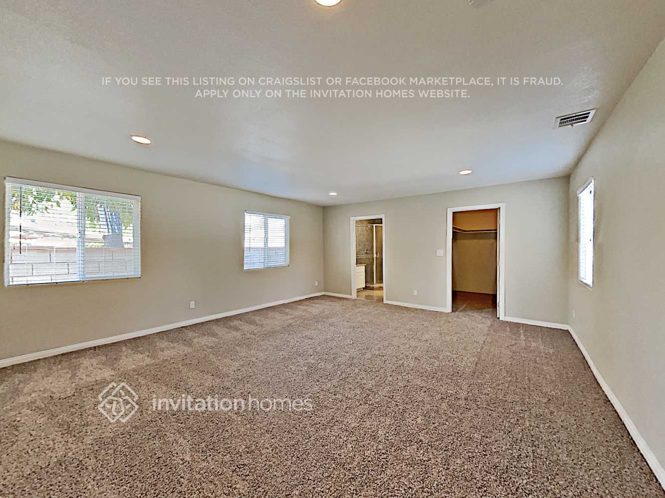 Building Photo - 1241 E Herring Ave