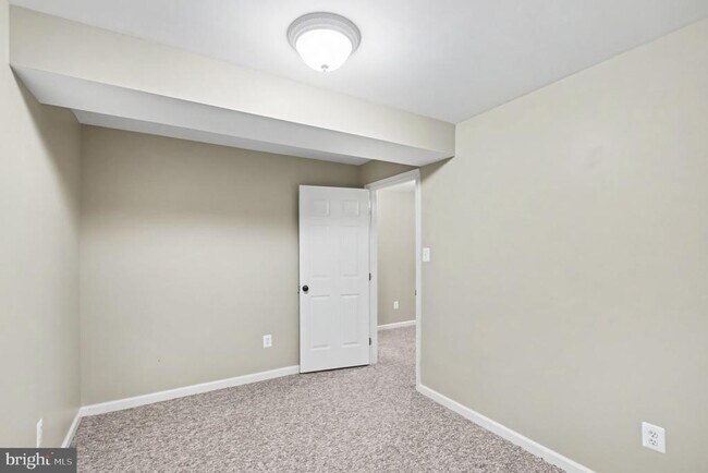 Building Photo - 3915 Carlyle Ct
