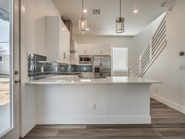 Building Photo - Beautiful New Construction Home in Oklahom...