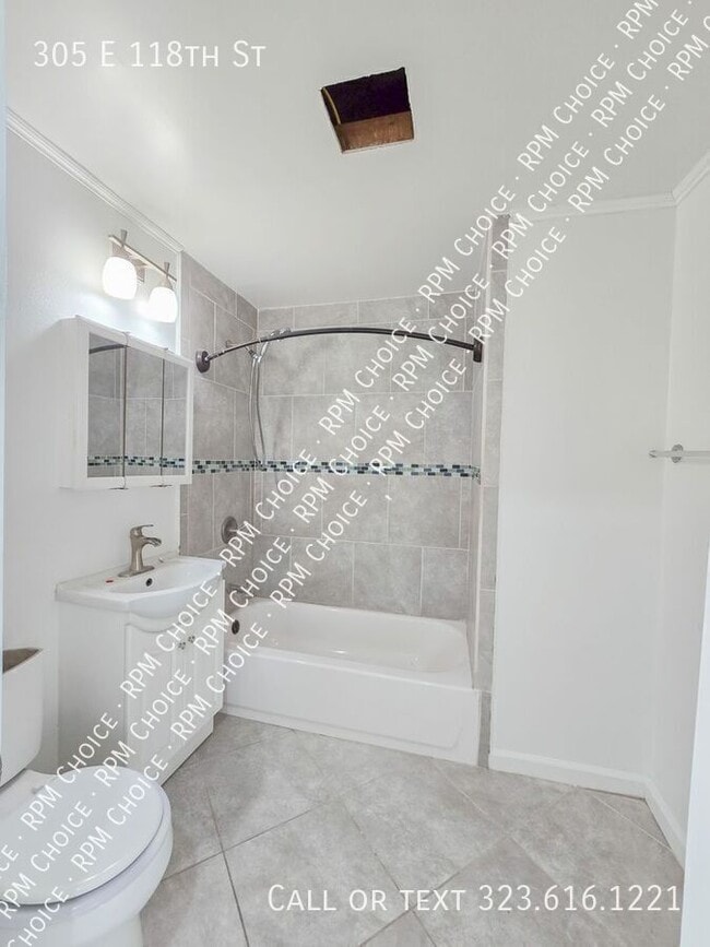 Building Photo - 305 E 118th St