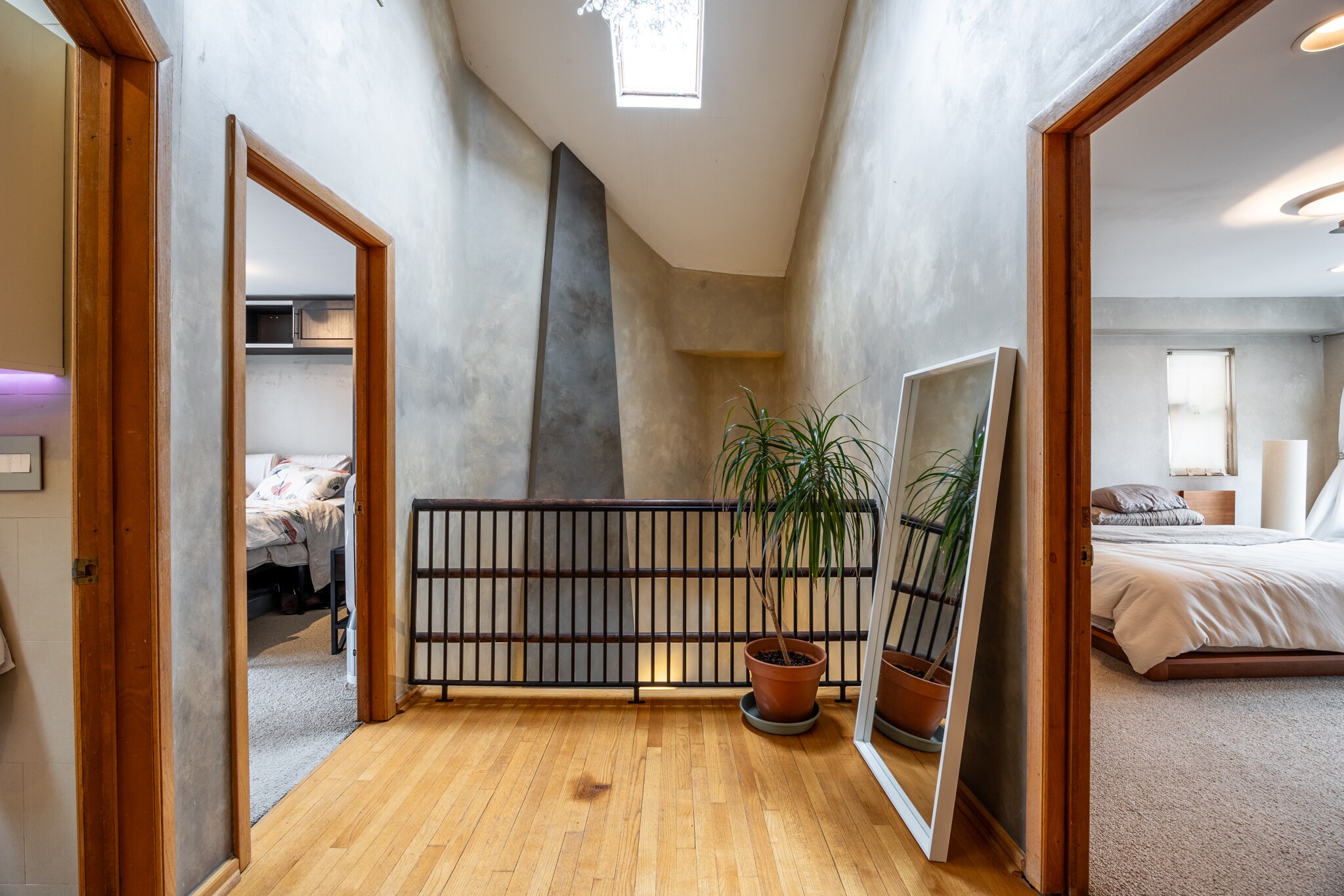 Building Photo - 1220 W Augusta Blvd