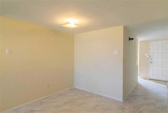 Building Photo - 617 Via Del Sur