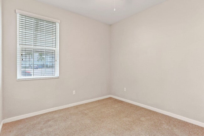 Building Photo - 3611 High Ridge Rd