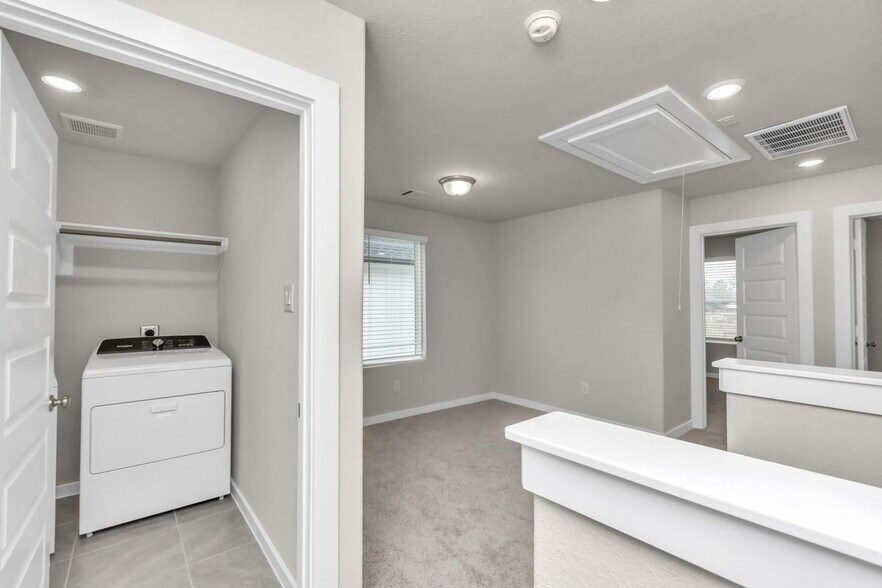 Building Photo - 17407 Bluemink Ln