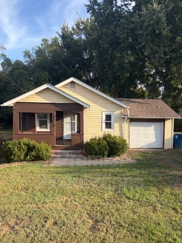 Building Photo - 3318 Fernwood Ave