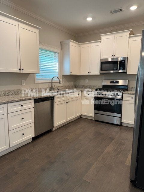Building Photo - 30 Grand Oak Dr