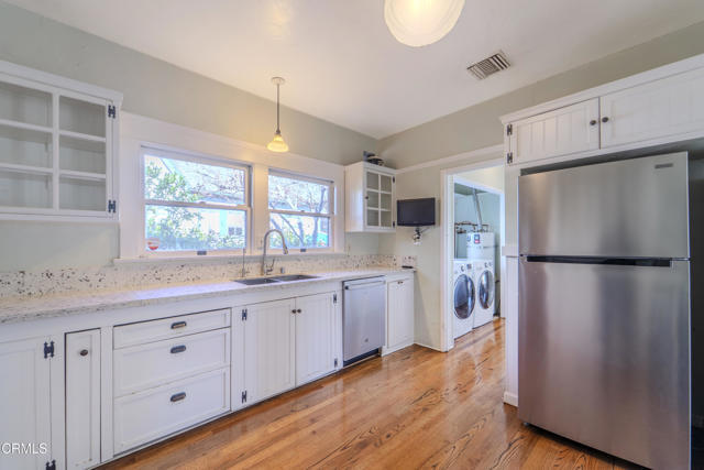 Building Photo - 850 Garfield Ave