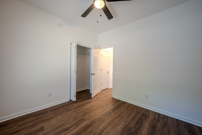 Building Photo - 37425 Mutiny Dr