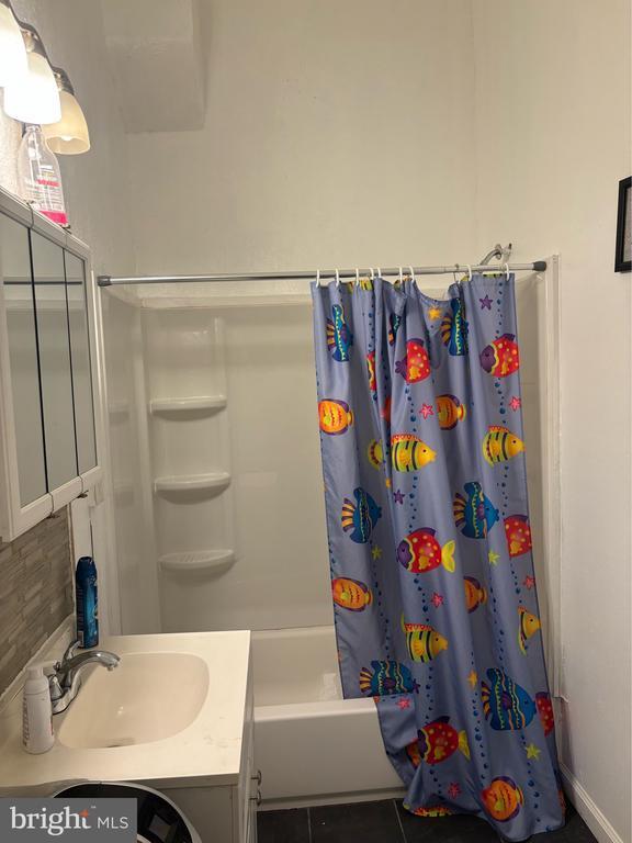 Building Photo - 4328 Frankford Ave