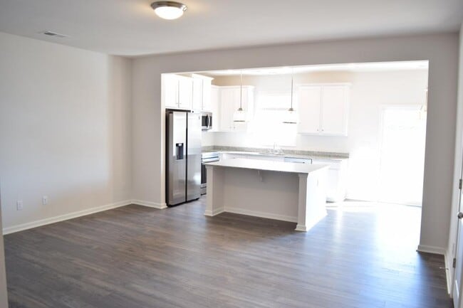 Building Photo - 3934 Townes Blvd