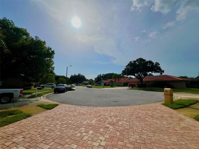 Building Photo - 2715 Montague Ct E