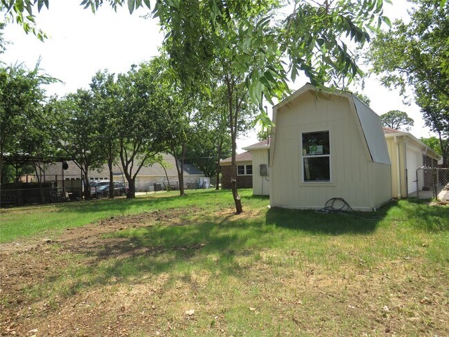 Building Photo - 3316 Darby Ln