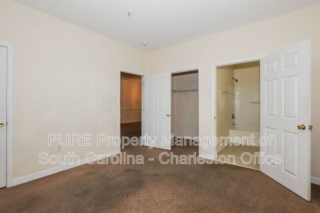Building Photo - 302 Kiskadee Loop