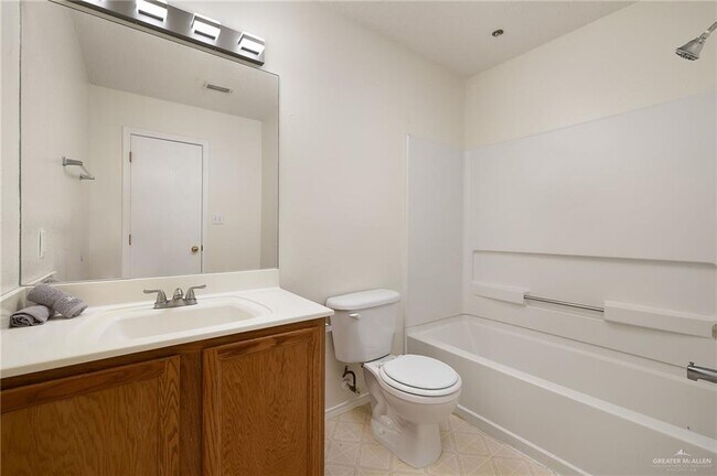 Building Photo - 16 San Esteban Ct