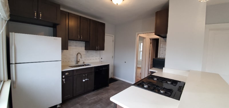 Building Photo - 351 Edgewood Pl