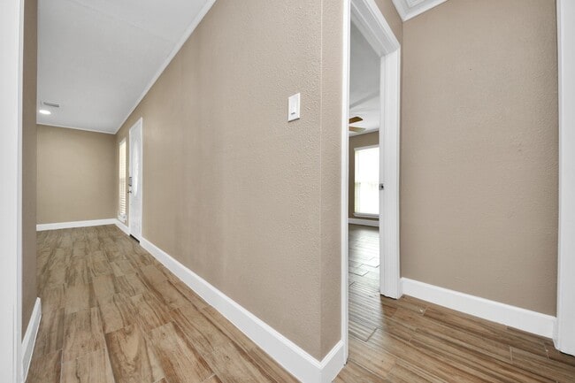 Building Photo - 12733 7th St