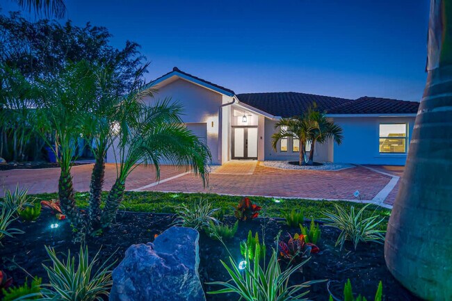 Building Photo - 27133 Edenbridge Ct