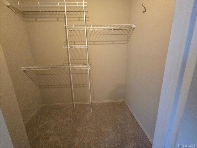 Building Photo - 19 Cardinal Ln