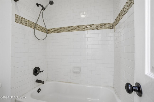 Building Photo - 11365 Tanager Dr S