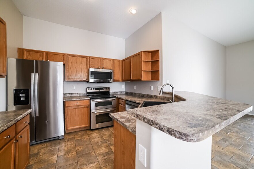 Building Photo - 3510 W Thurman Dr