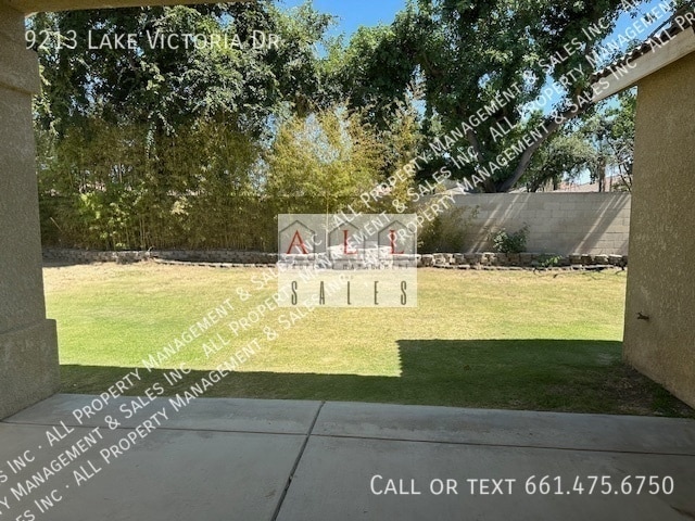 Building Photo - 9213 Lake Victoria Dr