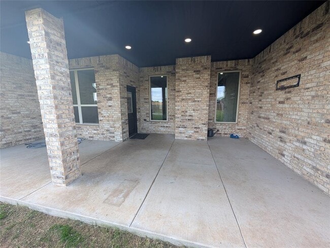 Building Photo - 405 NW 115th St