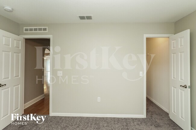 Building Photo - 2079 Hayfield Way