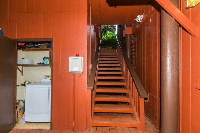 Building Photo - 45-308-308 Kahiko St