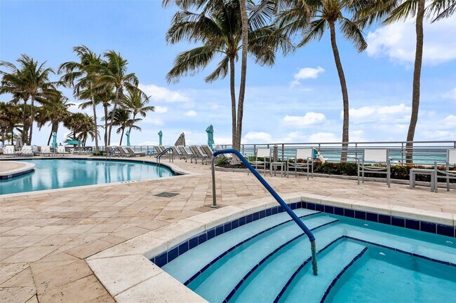 Building Photo - 3535 S Ocean Dr
